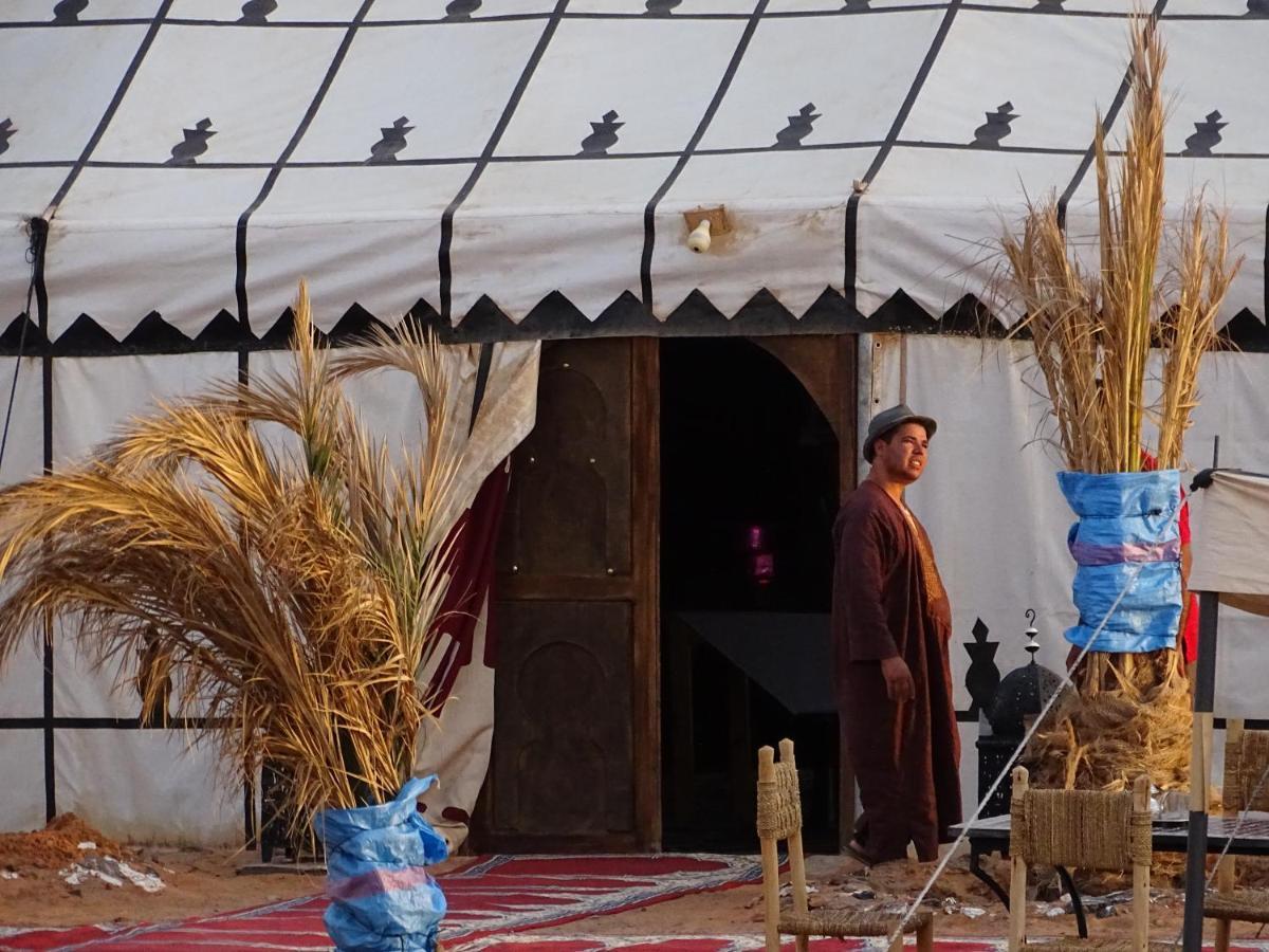 Bed and Breakfast Camel Luxury Camp Мерзуга Экстерьер фото