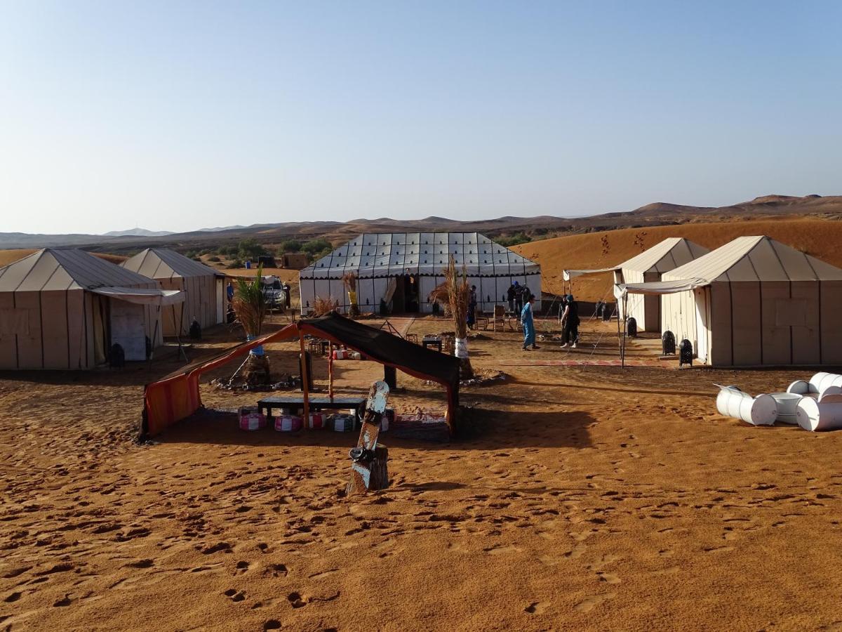 Bed and Breakfast Camel Luxury Camp Мерзуга Экстерьер фото