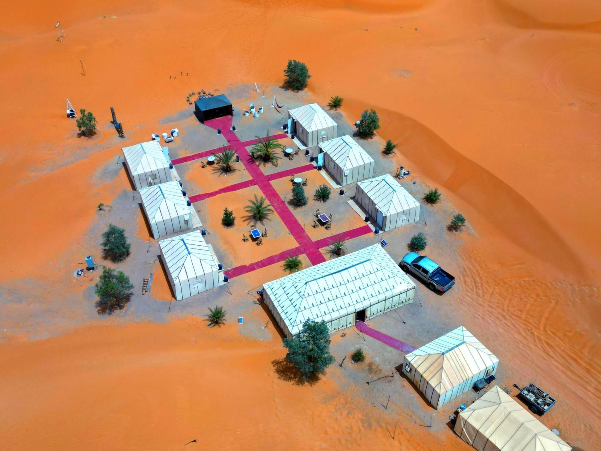 Bed and Breakfast Camel Luxury Camp Мерзуга Экстерьер фото