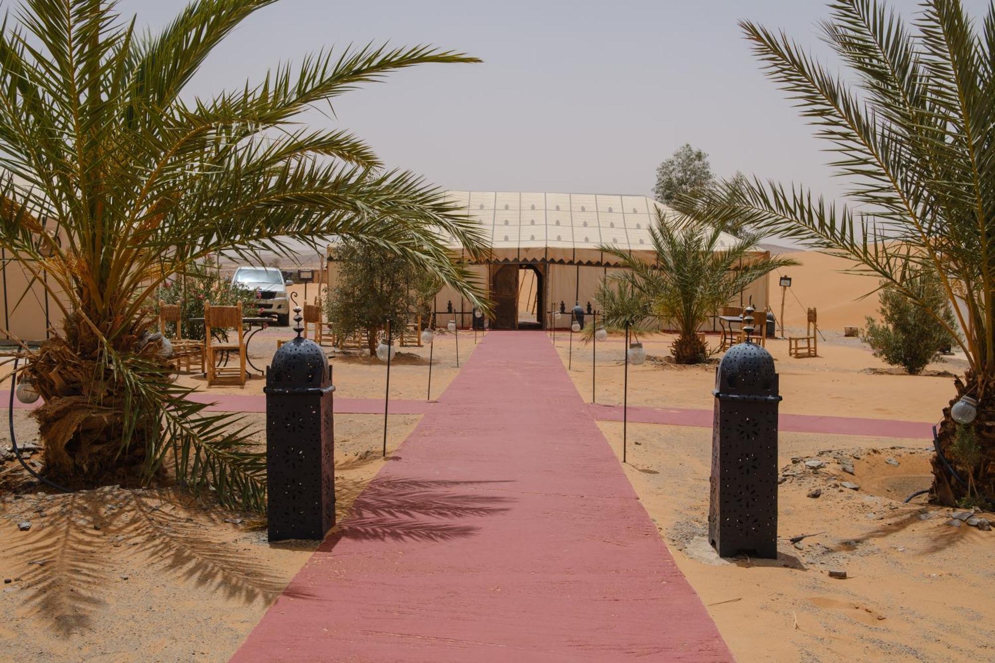 Bed and Breakfast Camel Luxury Camp Мерзуга Экстерьер фото