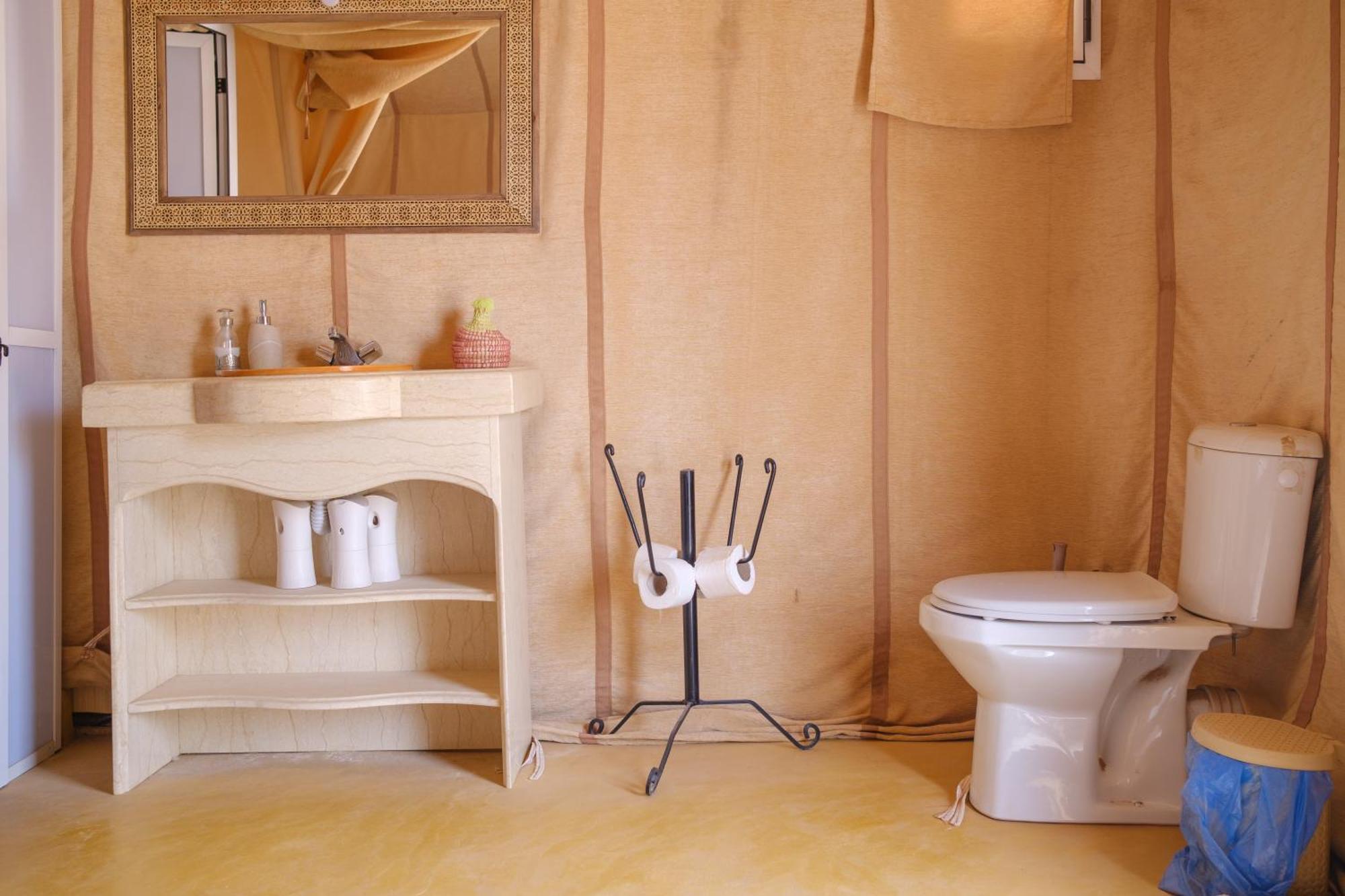 Bed and Breakfast Camel Luxury Camp Мерзуга Экстерьер фото